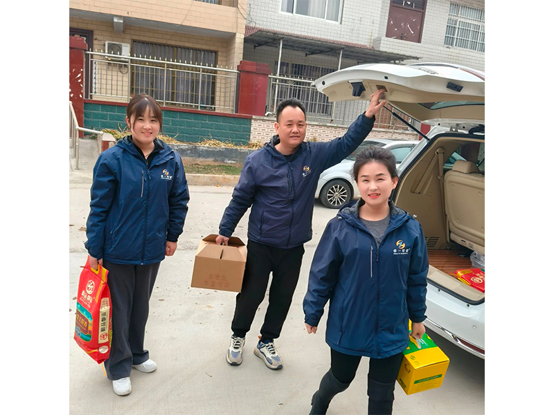 卓一牧業(yè) | 黨支部慰問送溫暖，情系困難家庭暖人心